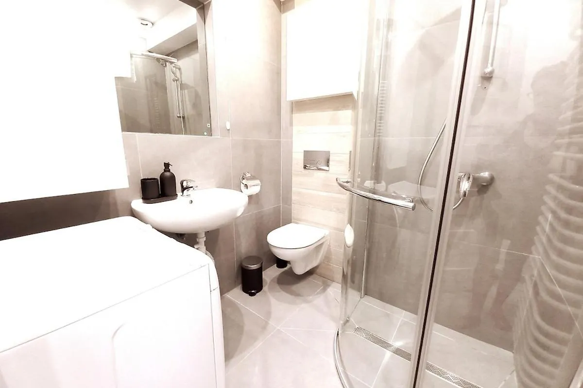 Old Town Apt - Rzeszowska Str Krakow 0*,